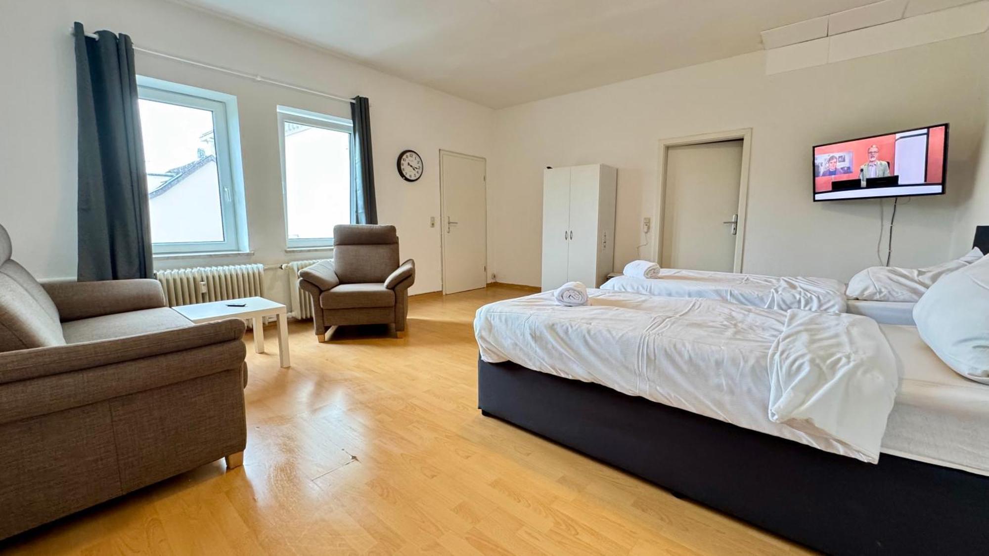 Apartments Im Herzen Von Neumuenster Innenstadt & Hbf Fusslaeufig, Mit Privatparkplatz Экстерьер фото