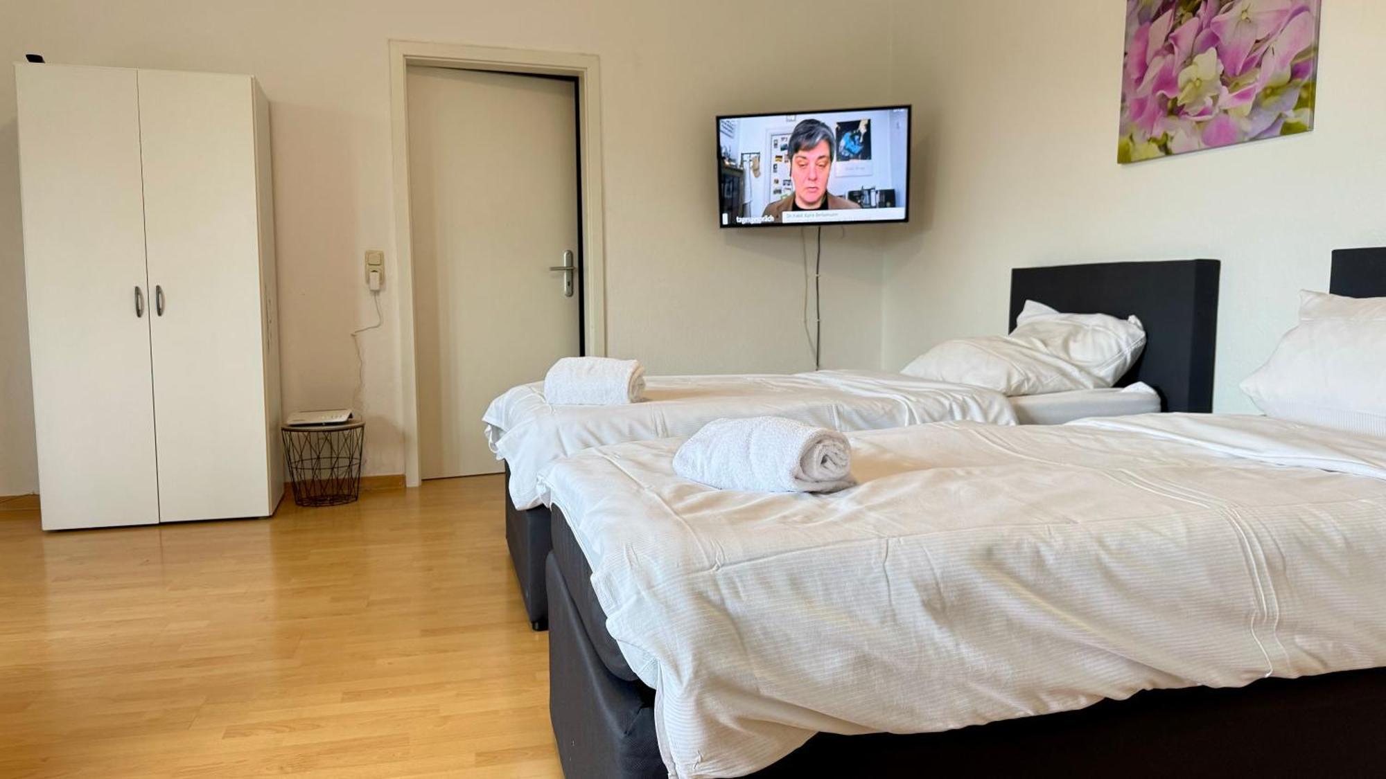 Apartments Im Herzen Von Neumuenster Innenstadt & Hbf Fusslaeufig, Mit Privatparkplatz Экстерьер фото